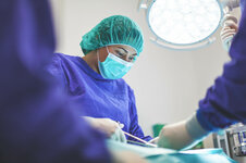 luchshie-kliniki-sankt-peterburga-operatsiya.jpg luchshie-kliniki-sankt-peterburga-operatsiya.jpg